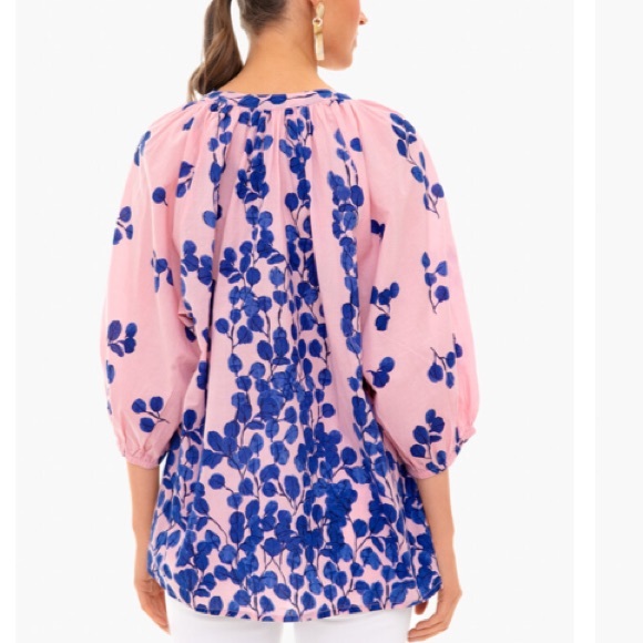 Tuckernuck Ro’s Garden Marcia top in pink and blue block print M - L - Picture 5 of 15